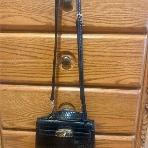 Urban Expressions Black Croc-Embossed Crossbody Bag
